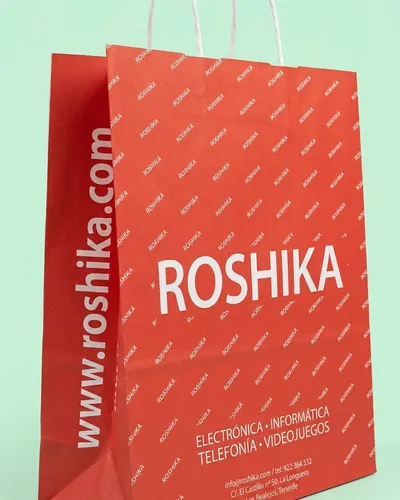 Bolsa de papel personalizada para Roshika, tienda de electrónica en Los Realejos